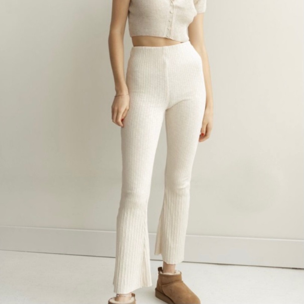 URBAN OUTFITTERS rosie ribbed highwaist flare pant